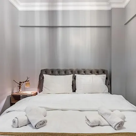 Apartment Stylish In Moda Near Popular Attractions With Balcony Istanbul
